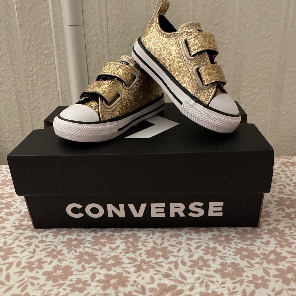 Converse Toddler Glittery Gold Sneakers